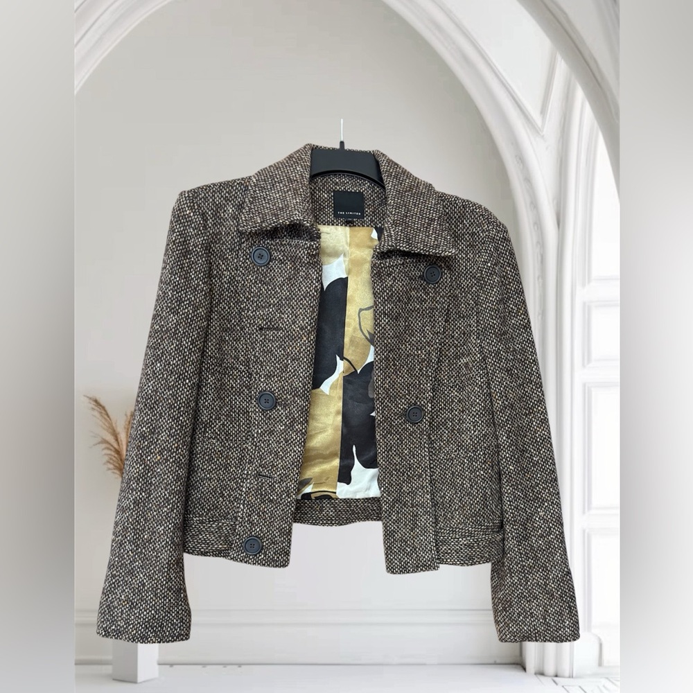 EUC Women’s short brown and cream jacket by The Limited.
